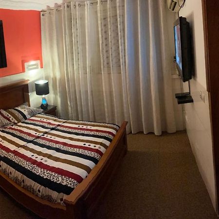 Homestay Appartement 2 Chambres Yaoundé Esterno foto